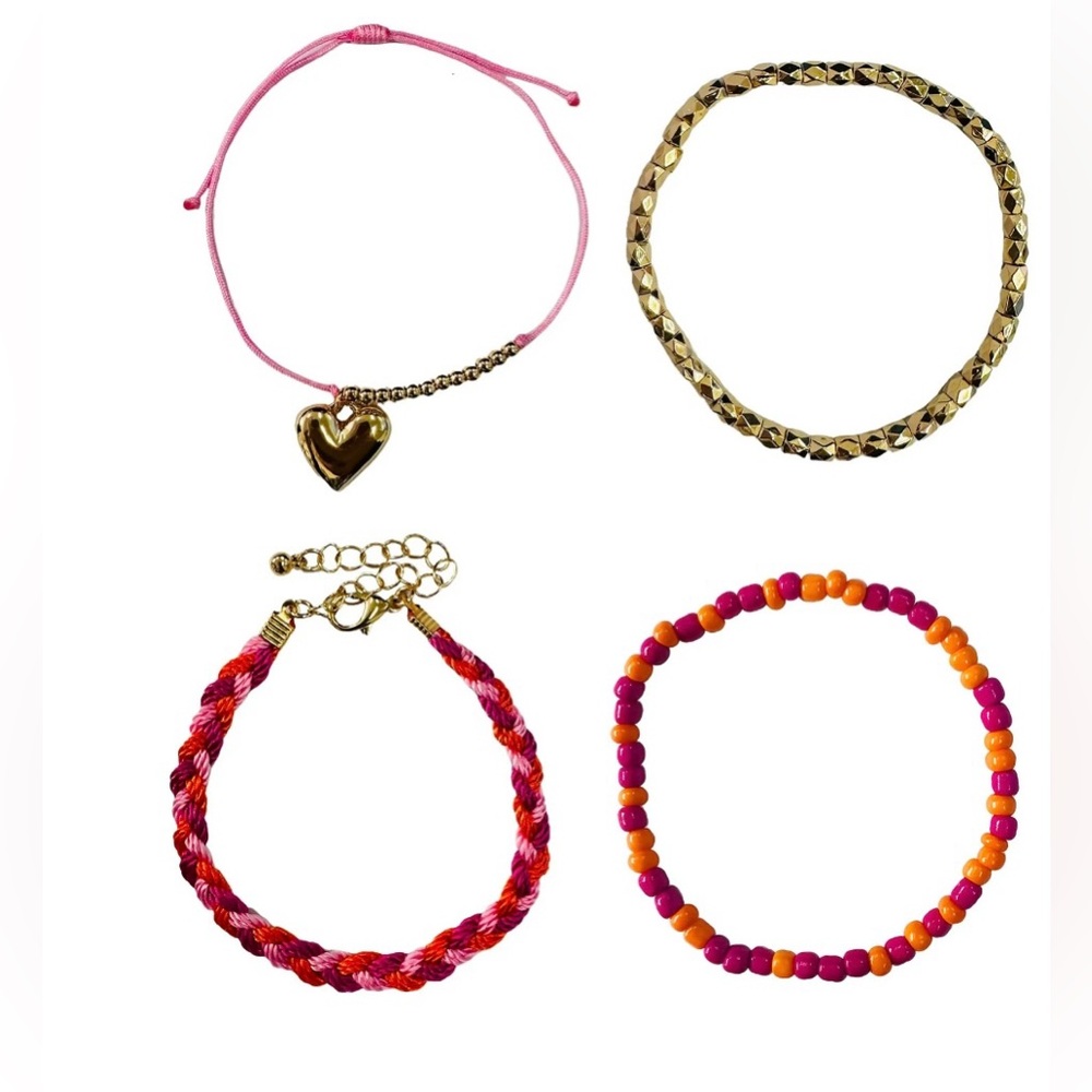 🔴 3/$12 No Boundaries Pink and Gold Bracelet Set with Heart Charm! NEW!